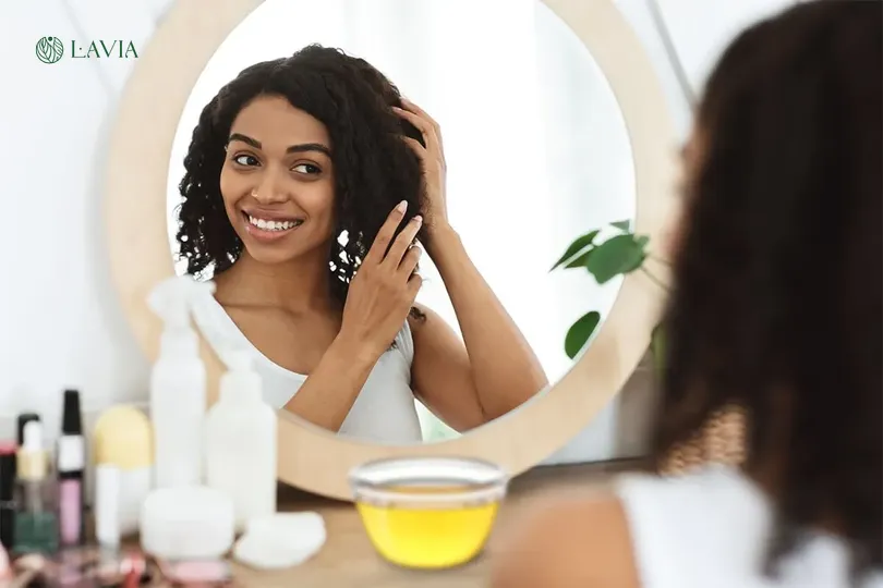Lời khuyên về chế độ ăn uống và lối sống để ngăn ngừa rụng tóc ở nữ tuổi 17